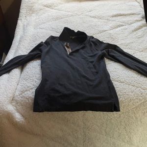 Burberry quarter zip size small